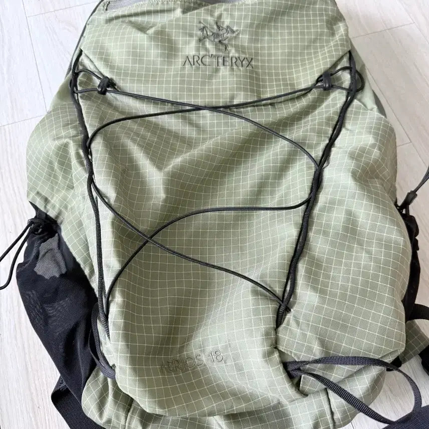 [BUNJANG] Arc'teryx Aerios 18 Chloris Porridge Backpack / 아크테릭스 에어리어스 18 클로리스 포리지