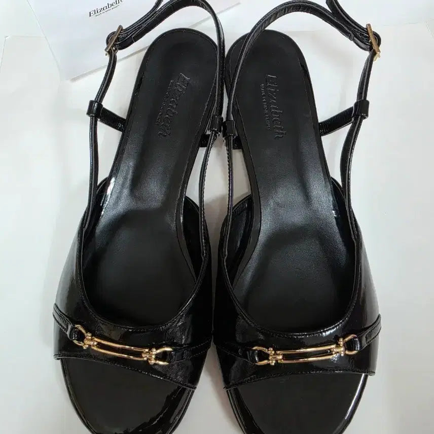 [BUNJANG] Elisabeth Black Patent Leather Heeled Sandals / 엘리자벳 샌들 블랙