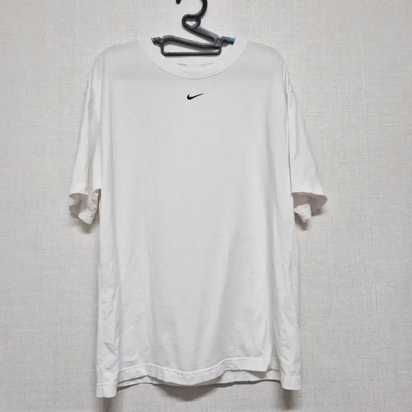 [BUNJANG] Nike White Short Sleeve T-Shirt M Size / 나이키 반팔 티셔츠