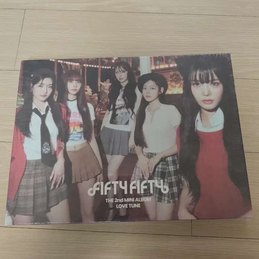 [BUNJANG] FIFTY FIFTY 2nd Mini Album 'LOVE TUNE' (Sealed) / 피프티피프티 2집 앨범 미개봉