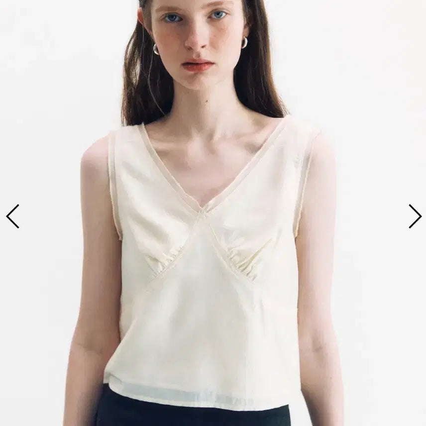 [BUNJANG] Noir Nine Lace Sleeveless Top / 누아르나인 Lace Sleeveless 레이스 슬리브리스