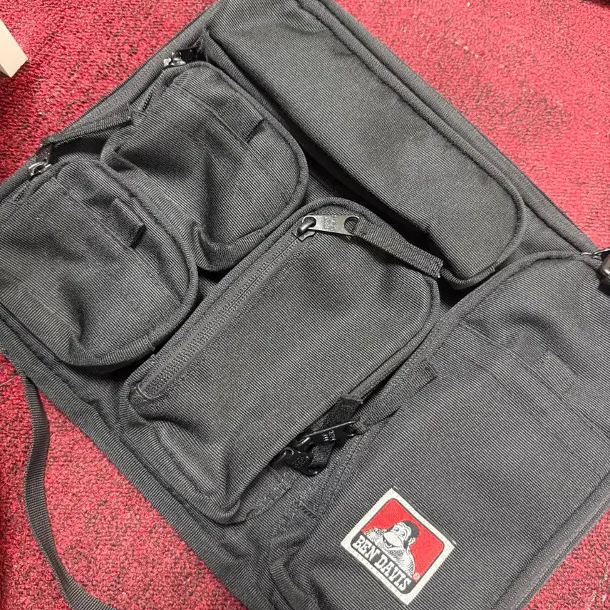 [BUNJANG] BEN DAVIS Tablet Pouch Crossbody Bag / 벤 데이비스 가방 파우치 태블릿 크로스백