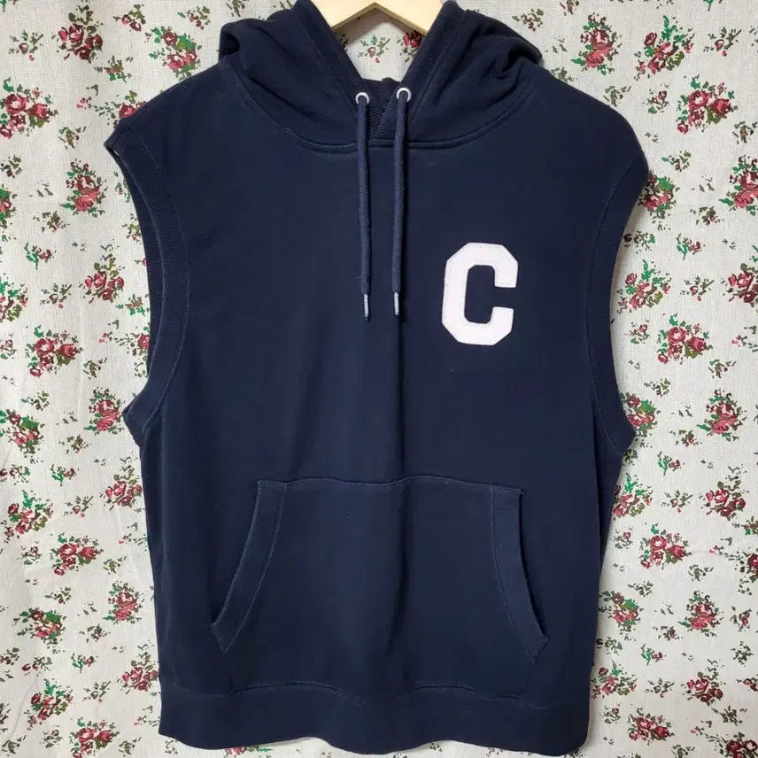 [BUNJANG] Covernat Navy C Logo Hooded Vest / 단종 예~쁜 커버낫 최상급 네이비 C 로고 후드 베스트 조끼 공용