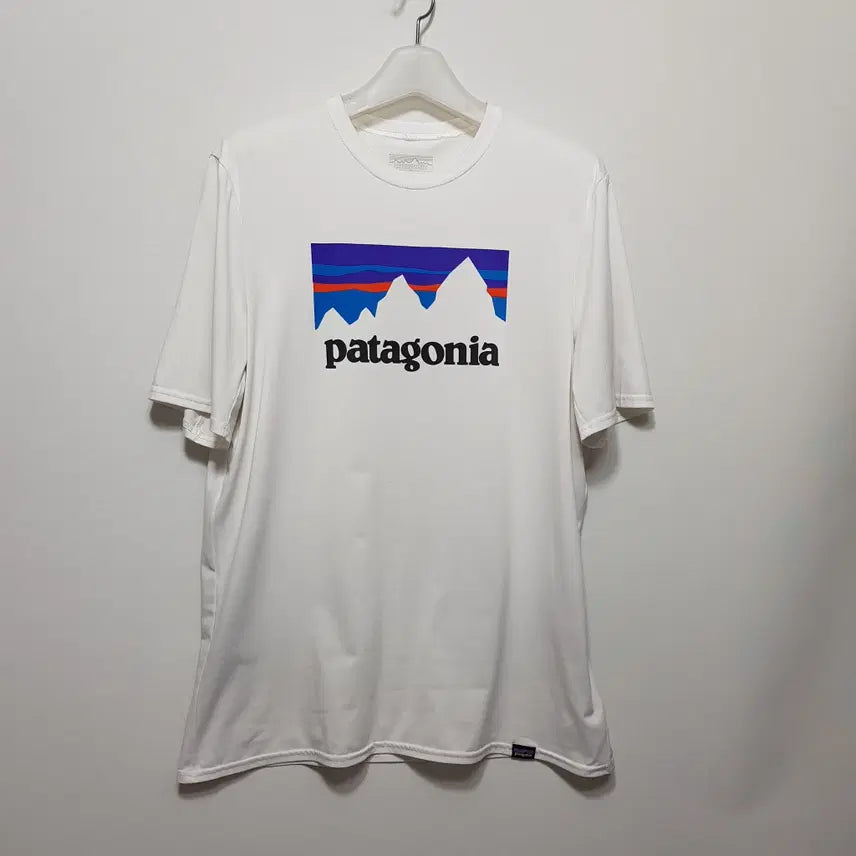 [BUNJANG] Patagonia Capilene Functional Short Sleeve T-Shirt / 정품/파타고니아/카필린기능성반팔티/정사이즈M/파라오쇼핑