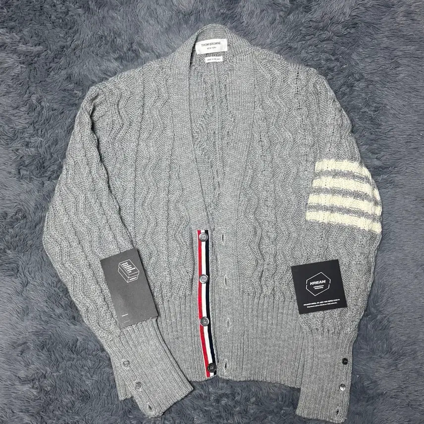 [BUNJANG] Thom Browne Aran Cable Cardigan Size 4 / [새상품급/4]톰브라운 아란케이블 가디건
