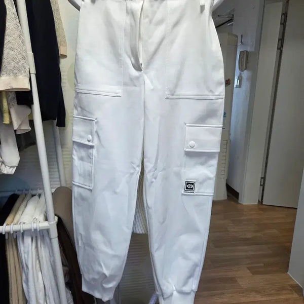[BUNJANG] Lucky Chouette White Cargo Pants / 럭키슈에뜨 화이트 카고 팬츠