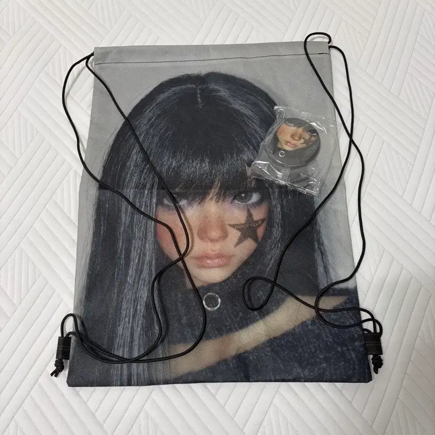 [BUNJANG] Fancy Club Kira Gym Sack Hand Mirror Bundle Set / 팬시클럽 키라 짐색 손거울 일괄
