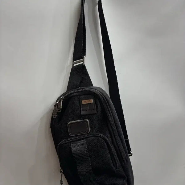 [BUNJANG] Tumi Black Nylon Sling Bag Crossbody Backpack / [가로 19] 투미 블랙 나일론 슬링백 크로스바디 백팩 8.5  - 브랜드: 투미 (TUMI) - 색상: 블랙 - 사이즈: 가로 19 / 세로 32 (cm)  [상품 설명] 투미