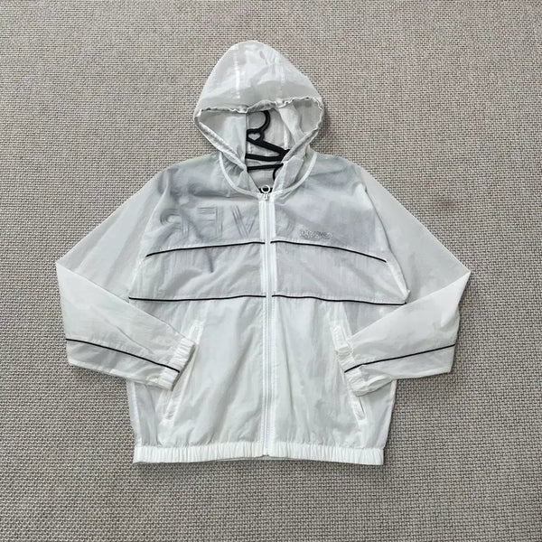 [BUNJANG] Discovery Lightweight Windbreaker Jacket Size M / M 디스커버리 경량 바람막이 자켓 N.9426