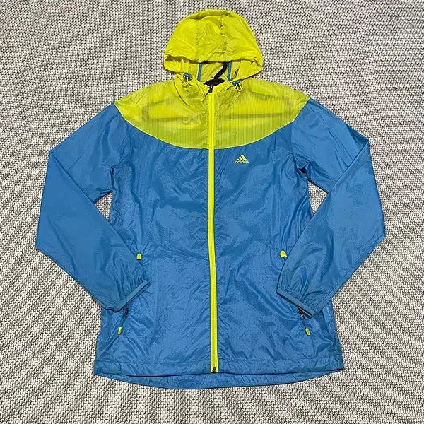 [BUNJANG] Adidas Women's Lightweight Windbreaker Jacket N.5880 / M 아디다스 여성 경량 바람막이 자켓 N.5880