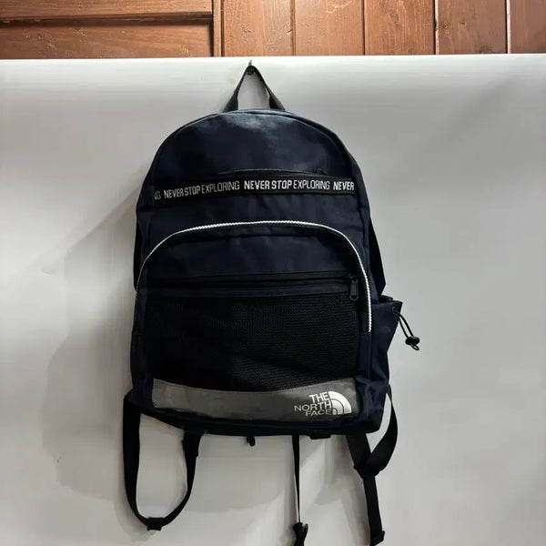 [BUNJANG] THE NORTH FACE O.V.S Navy Backpack / [가로 30] 노스페이스 네이비 O.V.S 백팩 3.5  - 브랜드: 노스페이스 (THE NORTH FACE) - 색상: 네이비 - 사이즈: 가로 30 / 세로 45 (cm)  [