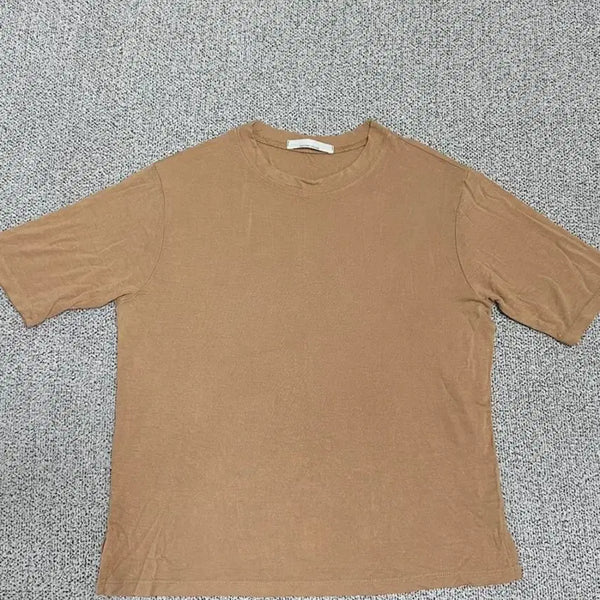 [BUNJANG] Slim Fit Round Neck Short Sleeve T-Shirt - Beige / 찰랑 스판 슬림 라운드넥 반팔티 베이지