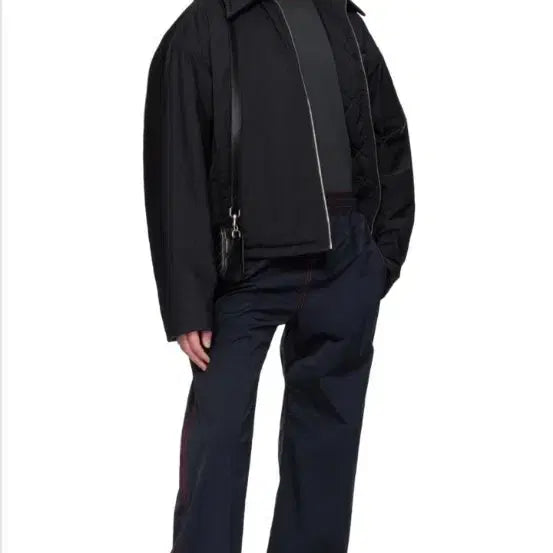 [BUNJANG] Bottega Veneta Navy Tech Nylon Sweatpants XL / 보테가 베네타 네이비 테크 나일론 스웻팬츠  xl (36~38)