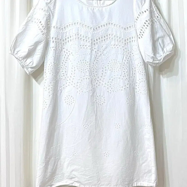 [BUNJANG] White Punching Detail Blouse Size 55-66 / 화이트 펀칭 원피스 55반 상태 양호 오염없음