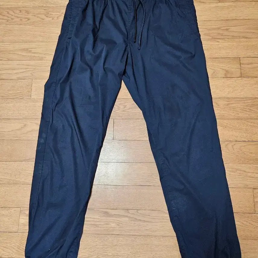 [BUNJANG] COS Cotton Blend Jogger Pants Navy (EUR L) / COS 코스 코튼 믹스 스트링 조거 팬츠 네이비 (EUR L / 180)