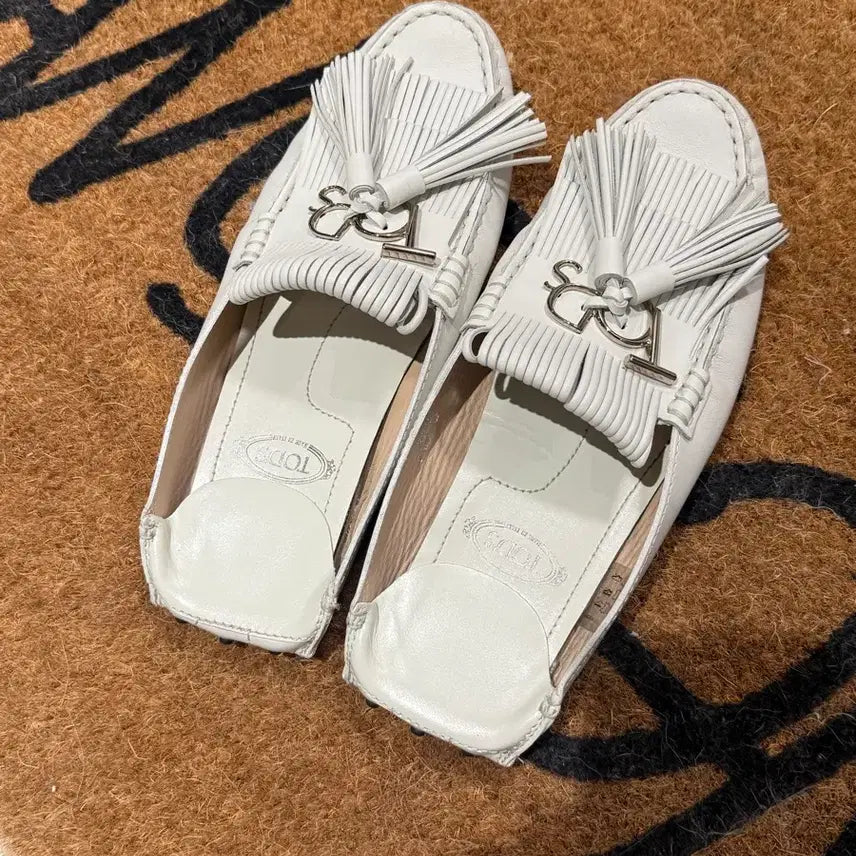 [BUNJANG] Tod's Tassel Loafers / 토즈 테슬 블로퍼