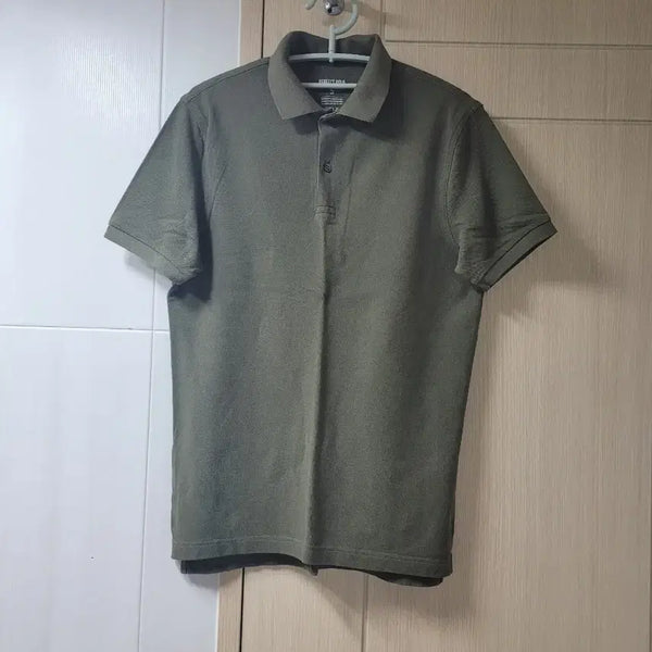 [BUNJANG] Giordano Short Sleeve Collar T-Shirt / 지오다노 반팔카라티츠(세탁만)