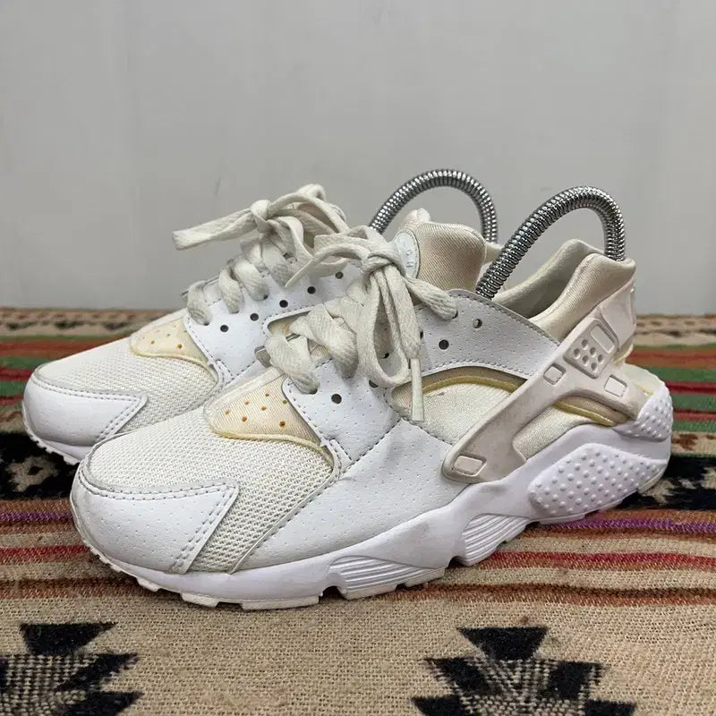 [BUNJANG] Nike Air Huarache Sneakers 230 / 나이키  에어 허라치 스니커즈 운동화 230 X02797