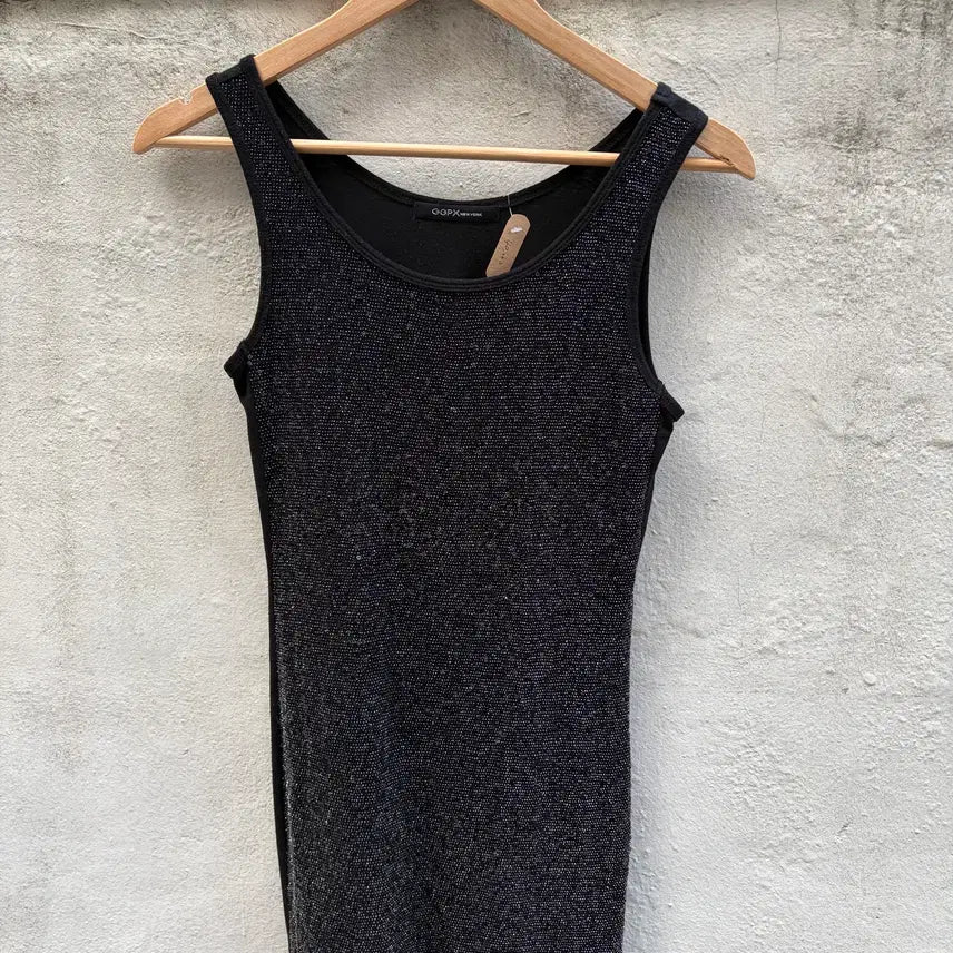 [BUNJANG] GGPX Glitter Slim Sleeveless Top / GGPX 글리터 슬림 슬리브리스