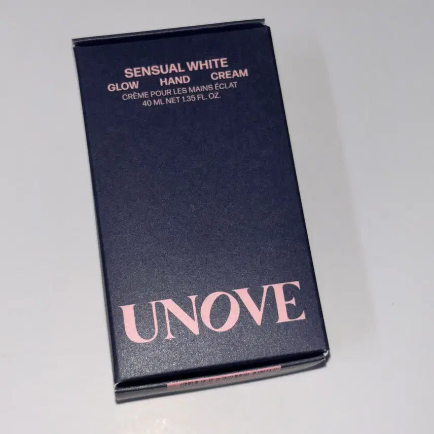 [BUNJANG] Unove Glow Hand Cream 40ml Sensual White Lily Musk Scent Sealed / 새상품 어노브 글로우 핸드크림 40ml 센슈얼 화이트 은방울꽃 머스크 향 미개봉 화장품