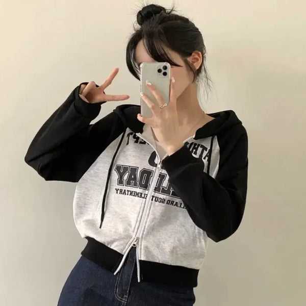 [BUNJANG] Colorblock Lettering Cropped Hooded Zip-Up / 귀여움 보장 아방핏, 투웨이 배색 레터링 크롭 후드 집업