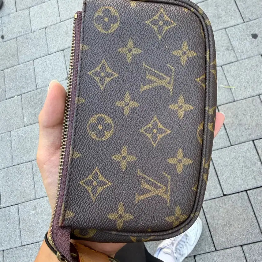 [BUNJANG] Louis Vuitton Monogram Clutch / 루이비통 모노그램 클러치