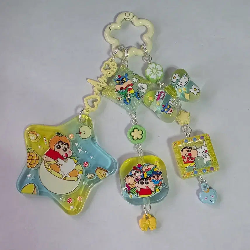 [BUNJANG] Crayon Shin-chan Handmade Acrylic Charm Keychain / 짱구 키링