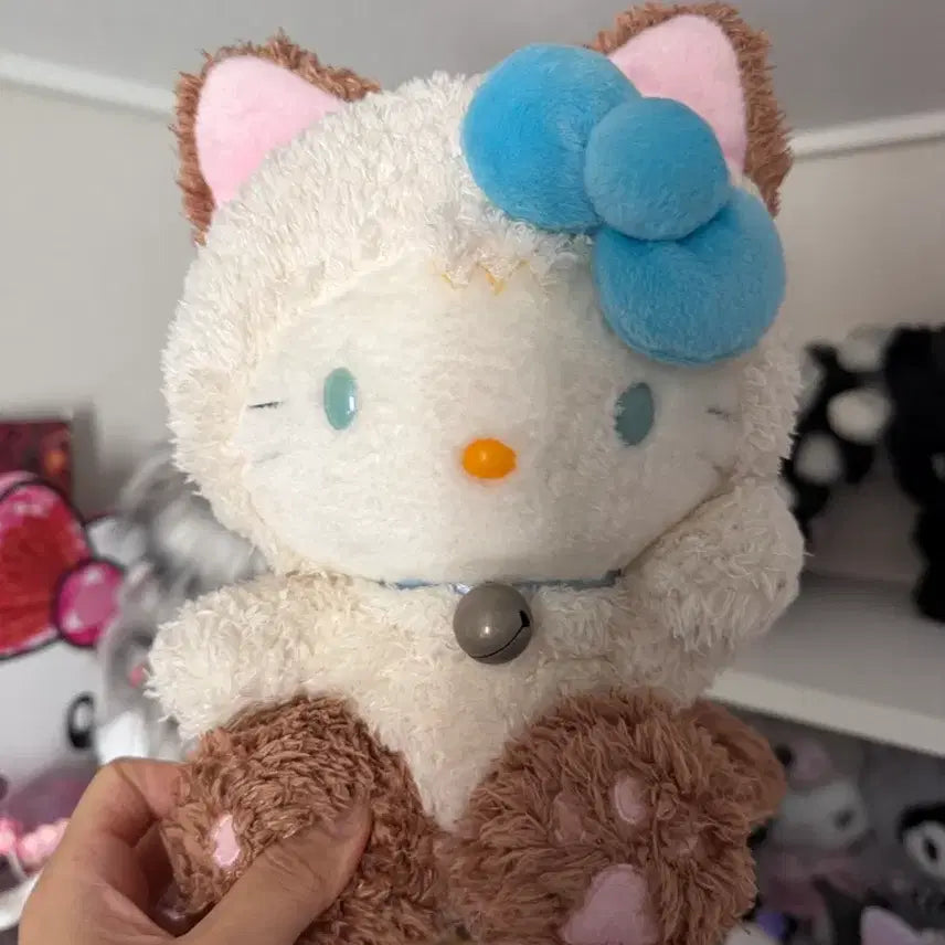 [BUNJANG] Classic Kitty "World Cat Day" Rare Kitty Plush / 고전키티 세계고양이의날 키티 희귀키티 키티인형