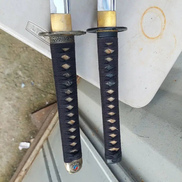 [BUNJANG] Pair of Japanese Swords with Black Tsuba - Decorative Replica / 일본도 한쌍 흑색 코등이  가검