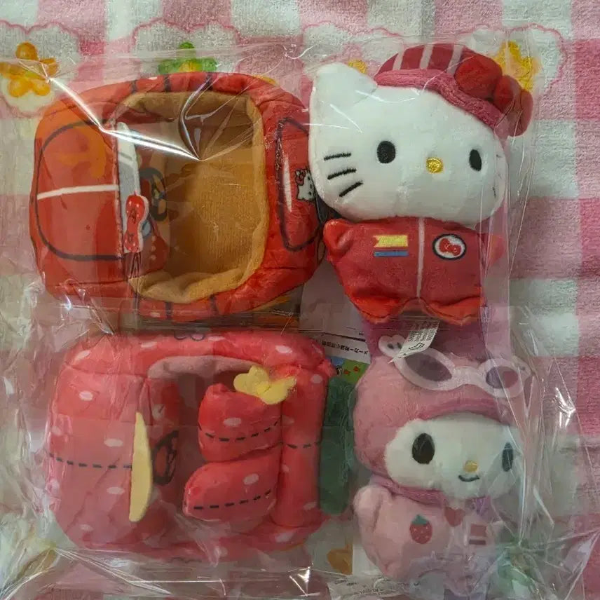 [BUNJANG] Sanrio Racer Doll Set: Hello Kitty & My Melody / 카레이서 콩인형 키티,마이멜로디 세트