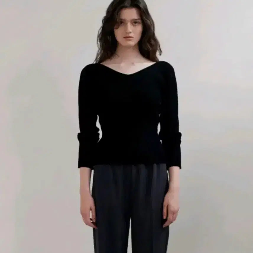 [BUNJANG] Elegance Choi Understanding YangV Knit - Black / 새옷) 엘레강스초이 언더스탠딩 양브이 니트 블랙