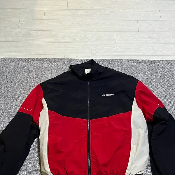 [BUNJANG] QT8 Garments Color Block Windbreaker Jacket / QT8 바람막이