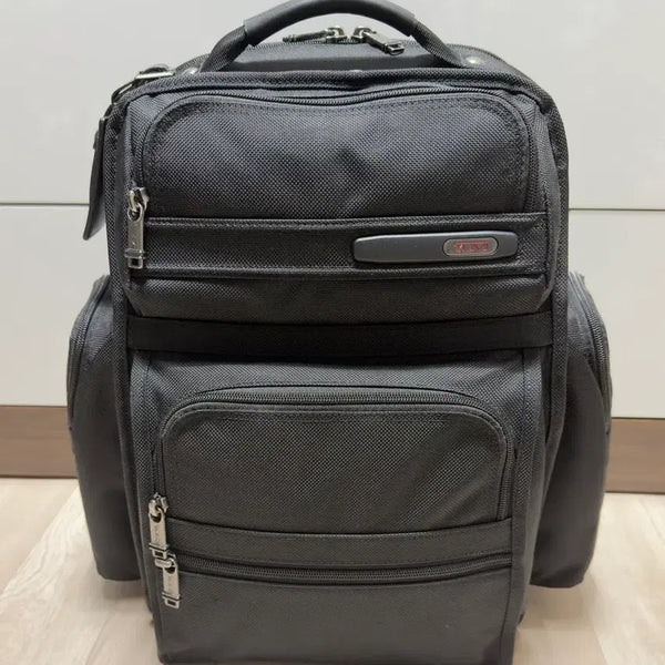 [BUNJANG] TUMI Alpha 3 T-Pass Business Backpack Black / 투미(TUMI)Alpha 3 T-Pass 비즈니스 백팩 입니다.