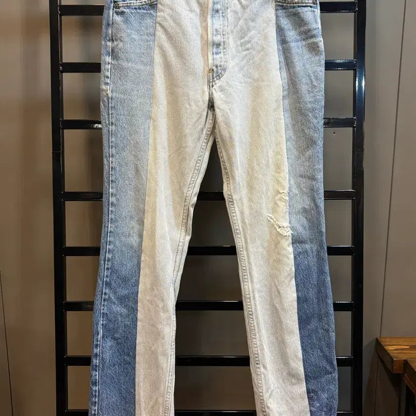 [BUNJANG] Levi's Two-Tone Custom Denim Pants W33 L30 / [W33 L30] 리바이스 투톤 배색 커스텀 데님 팬츠 7.9