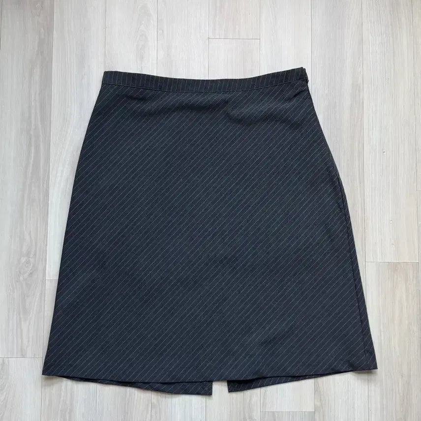 [BUNJANG] Stripe Midi Skirt / 스트라이프 미디 스커트