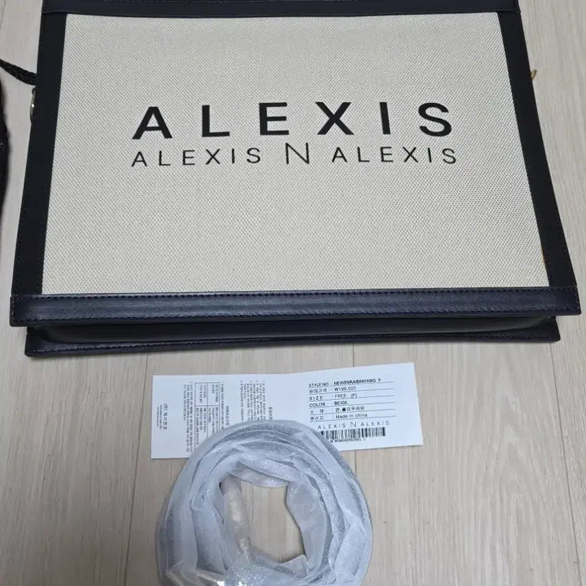 [BUNJANG] Alexis Canvas Shoulder Bag Black / 알렉시스 캔버스 숄더백 블랙