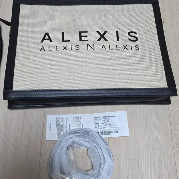 [BUNJANG] Alexis Canvas Shoulder Bag Black / 알렉시스 캔버스 숄더백 블랙