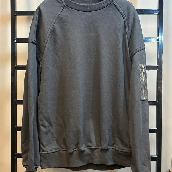 [BUNJANG] Juun.J MA-1 Black Pocket Detail Oversized Sweatshirt (XS) / [XS] 준지 ma-1 블랙 포켓 디테일 맨투맨 17.9