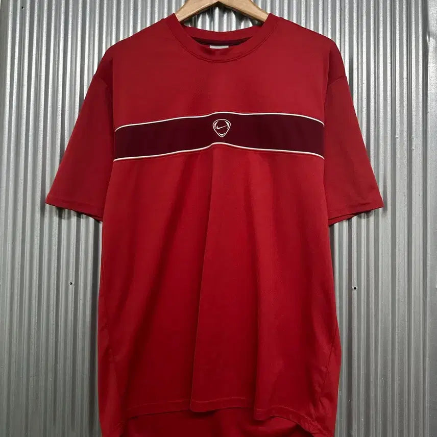 [BUNJANG] Nike Colorblock Performance Short Sleeve T-Shirt - Red (M) / [M] 나이키 기능성 반팔 티셔츠 레드