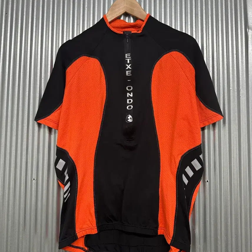 [BUNJANG] ETXEONDO Half-Zip Cycling Jersey Black Orange Size L / [L] 에스케온도 하프집업 사이클 저지 블랙 오렌지