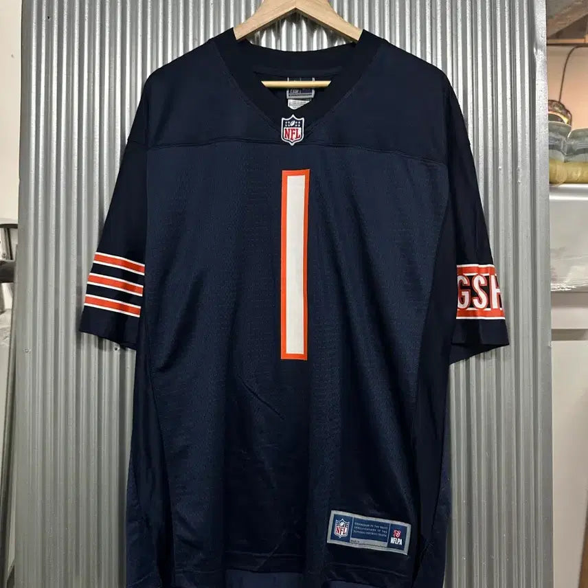 [BUNJANG] NFL Pro Line Chicago Bears Justin Fields Jersey Navy (Size L) / [L] NFL 프로라인 시카고 베어스 저스틴 필즈 저지 네이비
