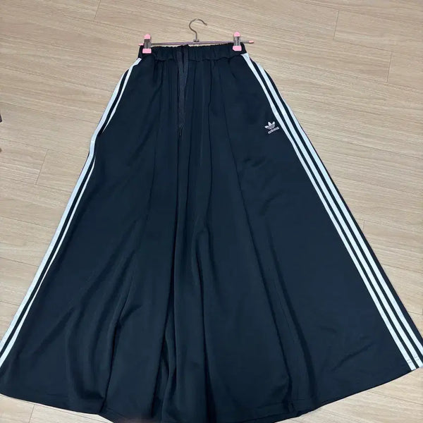 [BUNJANG] Adidas Long Skirt IU4821 / 아디다스 치마 롱스커트 IU4821