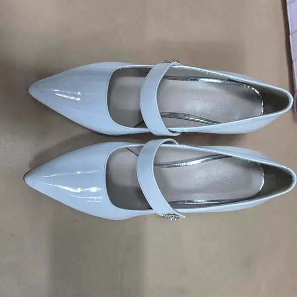 [BUNJANG] Elisabeth White Patent Leather Stiletto Heels with Swarovski Embellishments (240) / 엘리자벳 페이던트 스트랩 힐 240