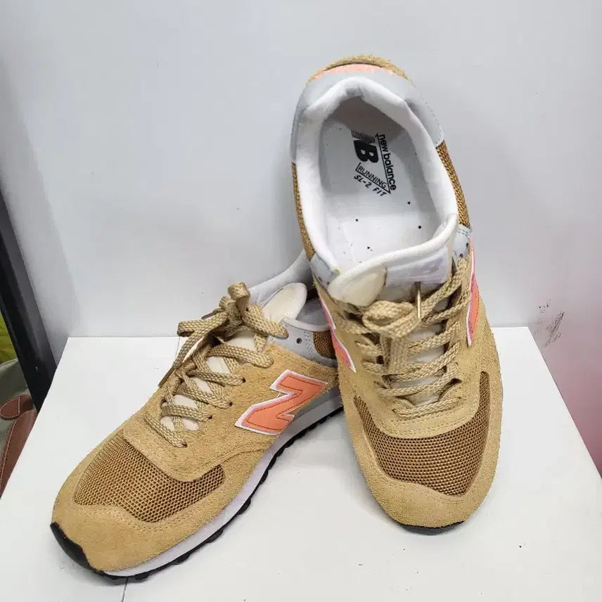 [BUNJANG] New Balance 574 Gold/Coral Sneakers / 뉴발란스 574(무료배송)