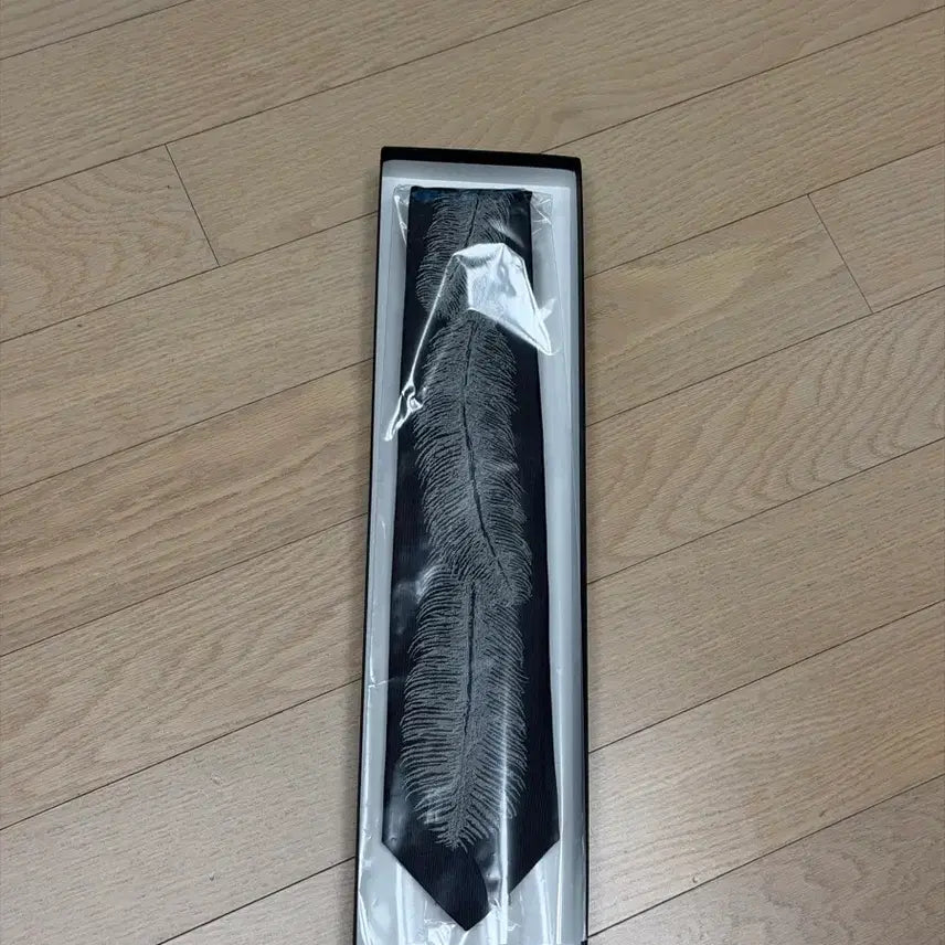 [BUNJANG] Kapital Silk Twill Feather Tie Black / 캐피탈 실크 트윌 페더 타이 블랙