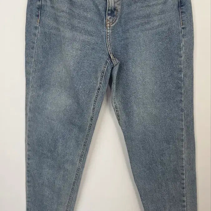[BUNJANG] Thursday Island Light Wash Relaxed Fit Cropped Denim Pants / 써스데이아일랜드 연청 배기 데님 팬츠