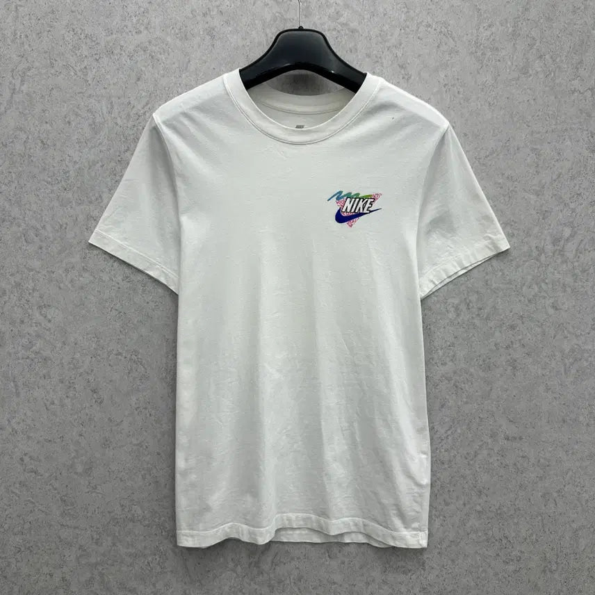 [BUNJANG] Nike Women's Short Sleeve T-Shirt (Size L) / 100 나이키 여자 반팔 티셔츠