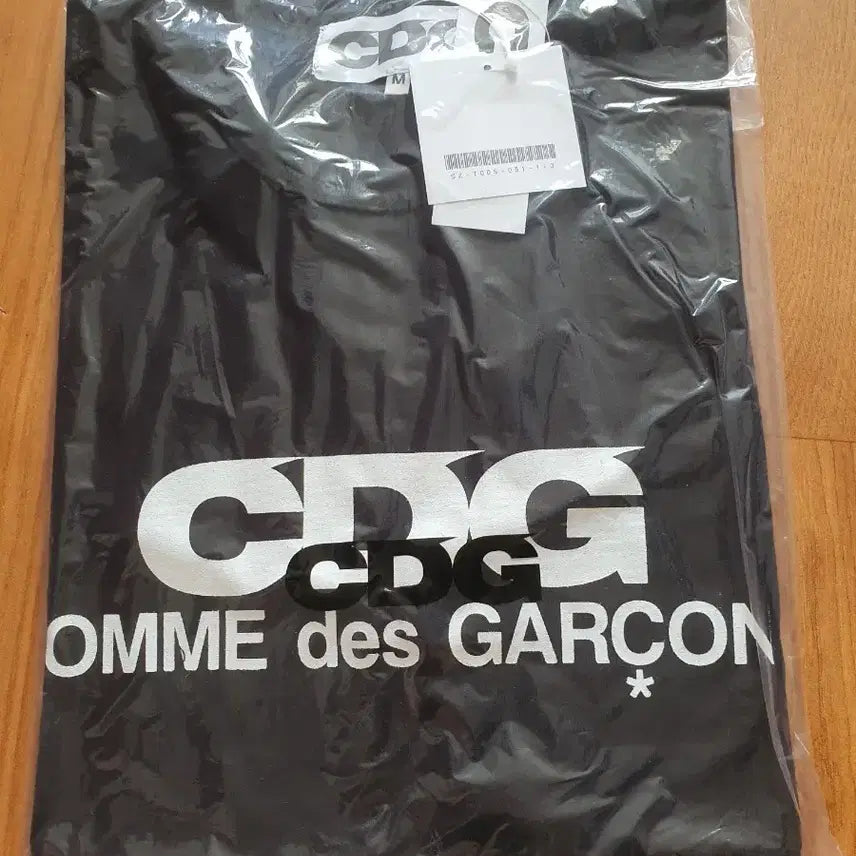 [BUNJANG] Comme des Garçons CDG Short Sleeve T-Shirt Black M / CDG 꼼데가르송 반팔티 블랙m