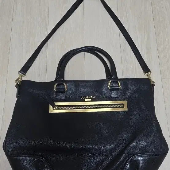 [BUNJANG] Double M Black Leather Tote Bag with Gold Zipper / 블랙 토트백