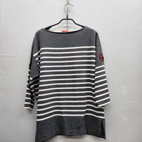 [BUNJANG] Lucky Chouette Striped Logo Wappen 7-Sleeve T-Shirt / 럭키슈에트 스트라이프 로고와펜 7부티 F(M)